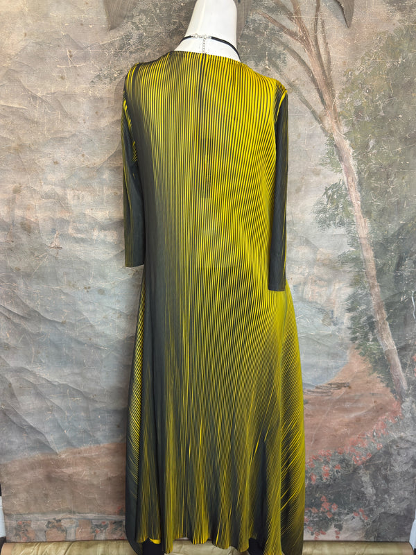 88227 Kinetics Artistry Dress