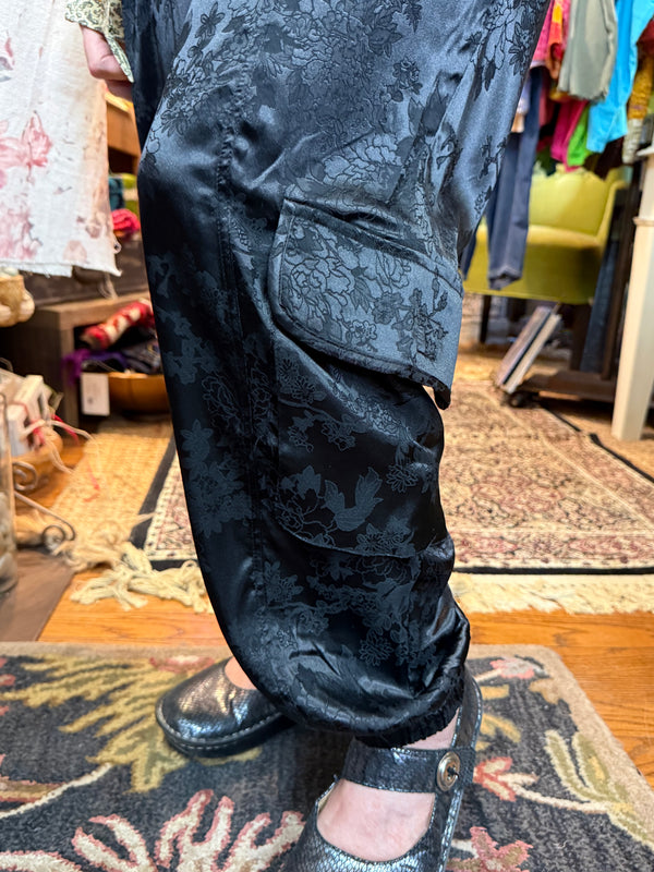 5673 Satin Jacquard Joggers-Black
