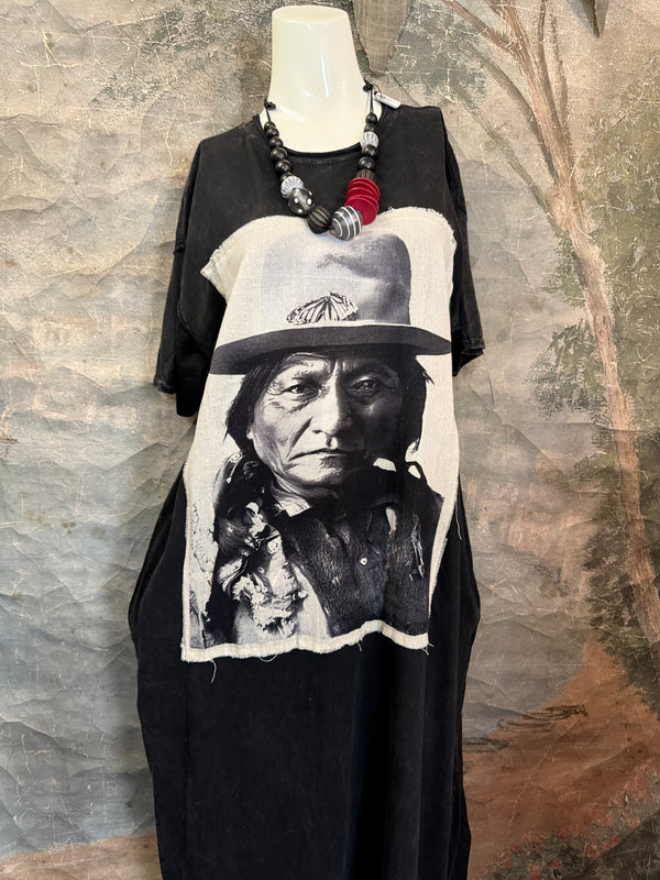 T839 Short Sleeve T-Shirt Dress-Black/Indian