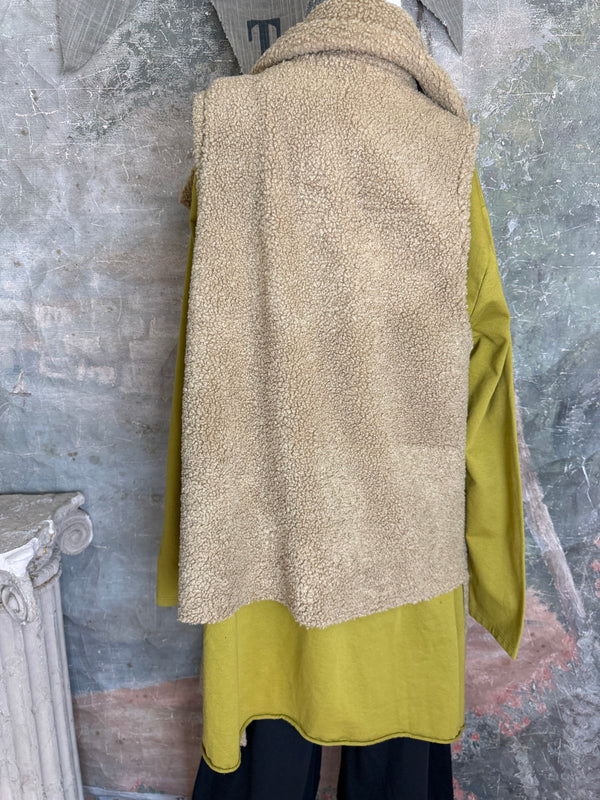 92185-62 FW Faux Shearling Vest-Camel