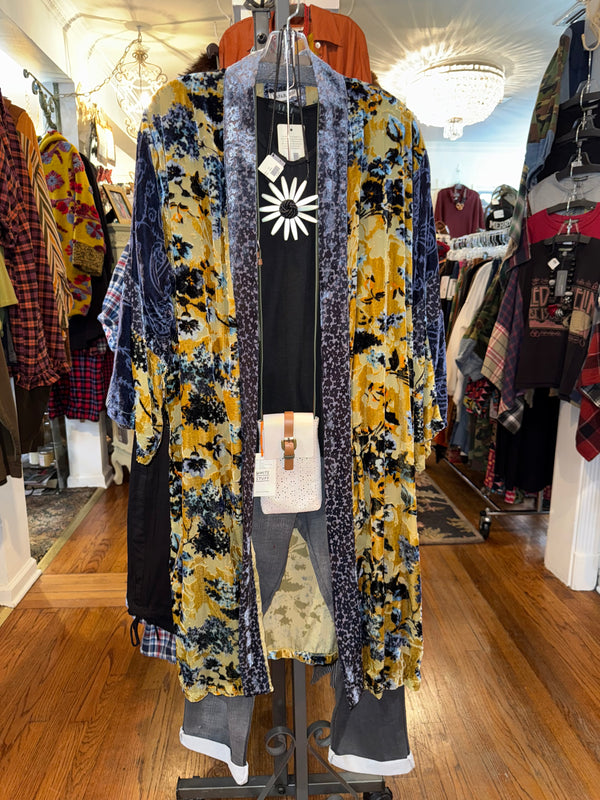 3582 Velvet Burnout Kimono