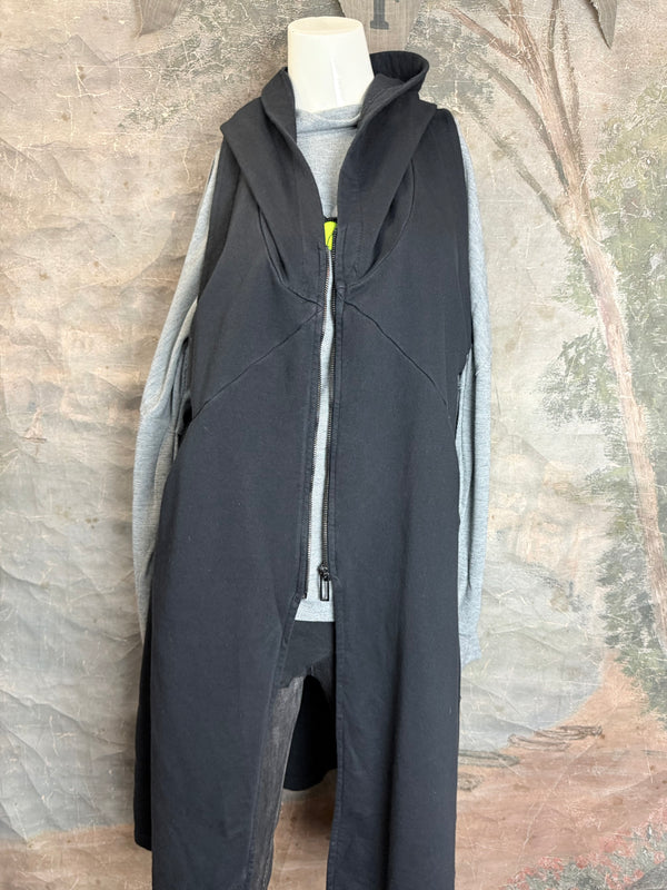 2626AU Zip Hoodie Vest-Black