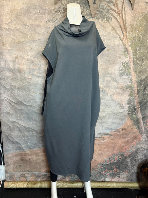 92009 Cocoon Sweatshirt Dress-Charcoal