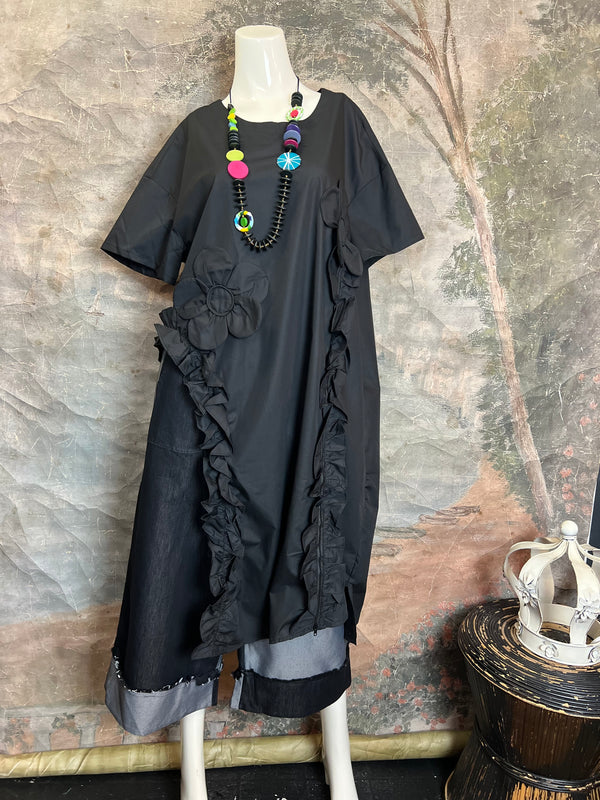 90915 Floral Applica Tunic W/Slits-Black