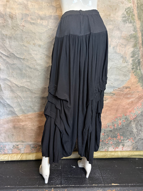 88514 Crinkle Pleat Pants