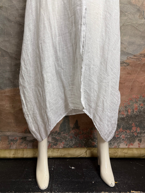 9036 Vouge Linen Dress