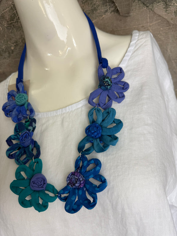 26N145 Coneflower Combo Necklace-C Blues Mix