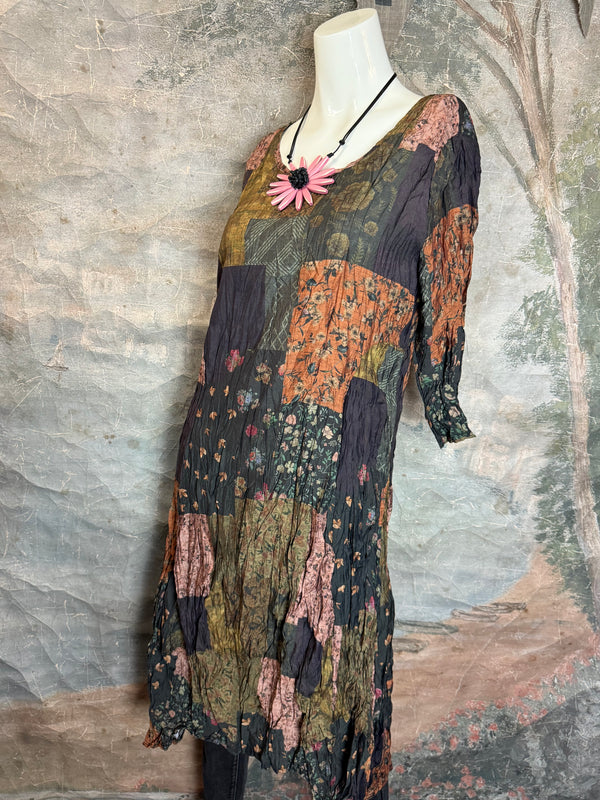 25517 Crushed Sharkbite Dress