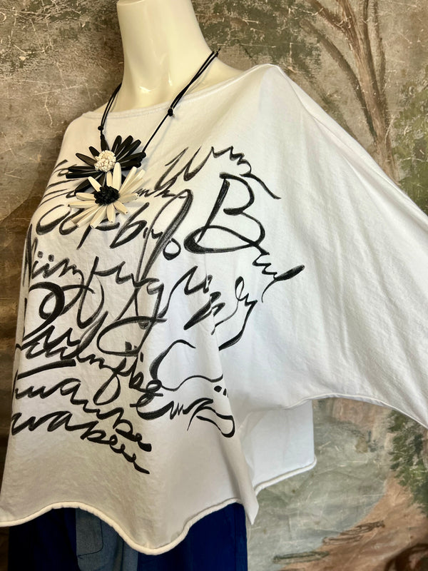 TEE007S2 Luna Tee W/Graphic