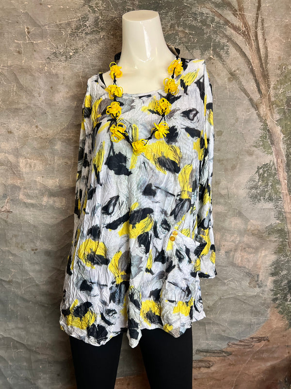 25078 Euro Crush Button Back Top