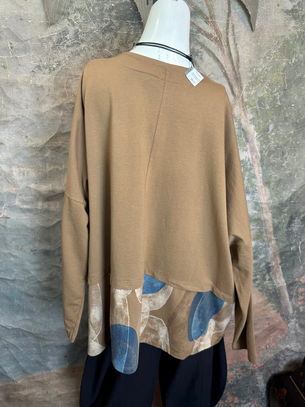 91865 Artsy Patch Pullover-Camel