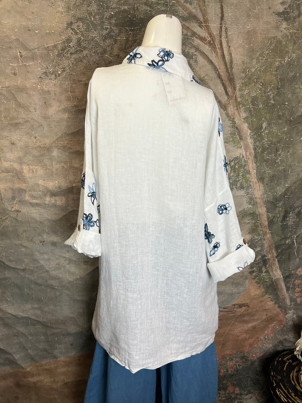 91849 ART Spring Motif BF Shirt-White