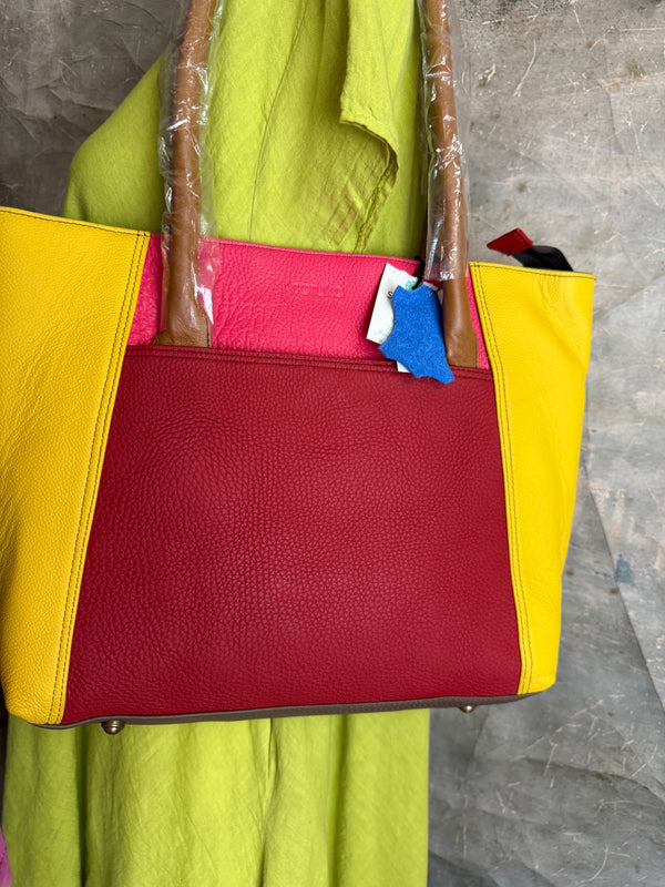 84730 Sitges Shoulder Bag-A