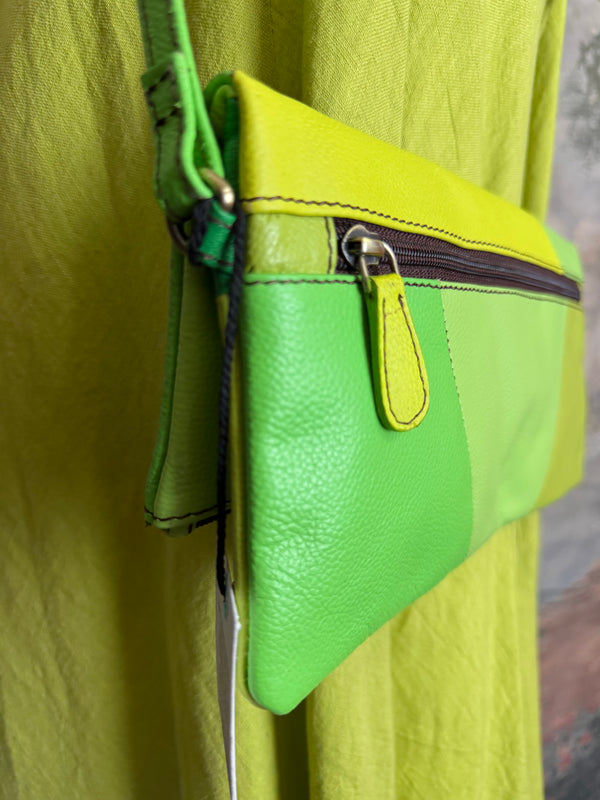 82394 Mila Crossbody Bag-B