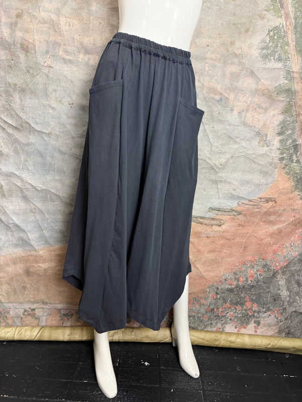 Q173 Zelda Pant-Black