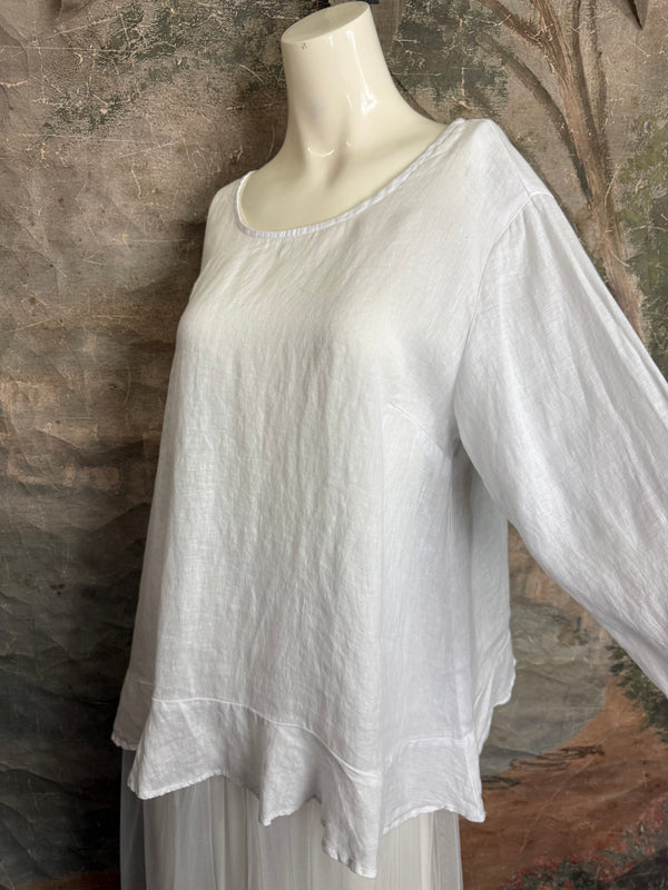MP-HLT561 Ruffle Hem Top-White
