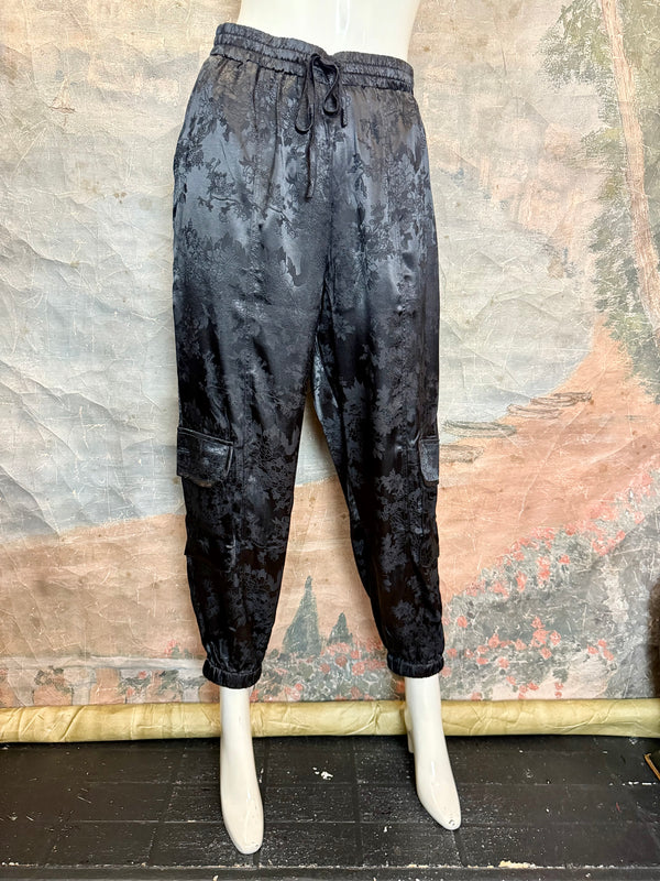 5673 Satin Jacquard Joggers-Black
