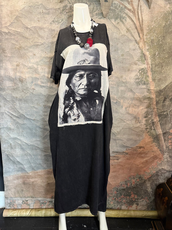 T839 Short Sleeve T-Shirt Dress-Black/Indian