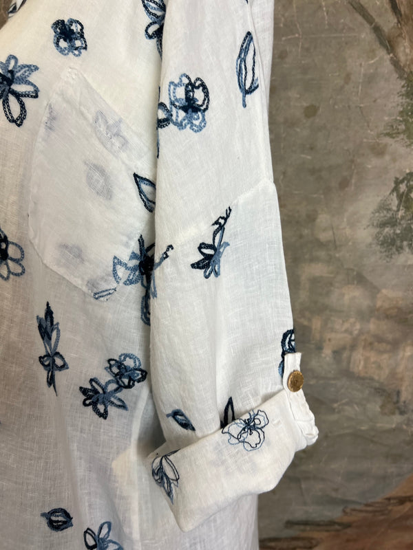 91849 ART Spring Motif BF Shirt-White