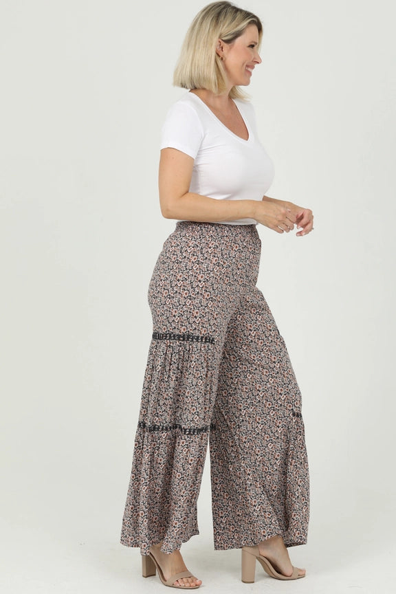 N5R84WA41 Wide Leg Pants w/Lace