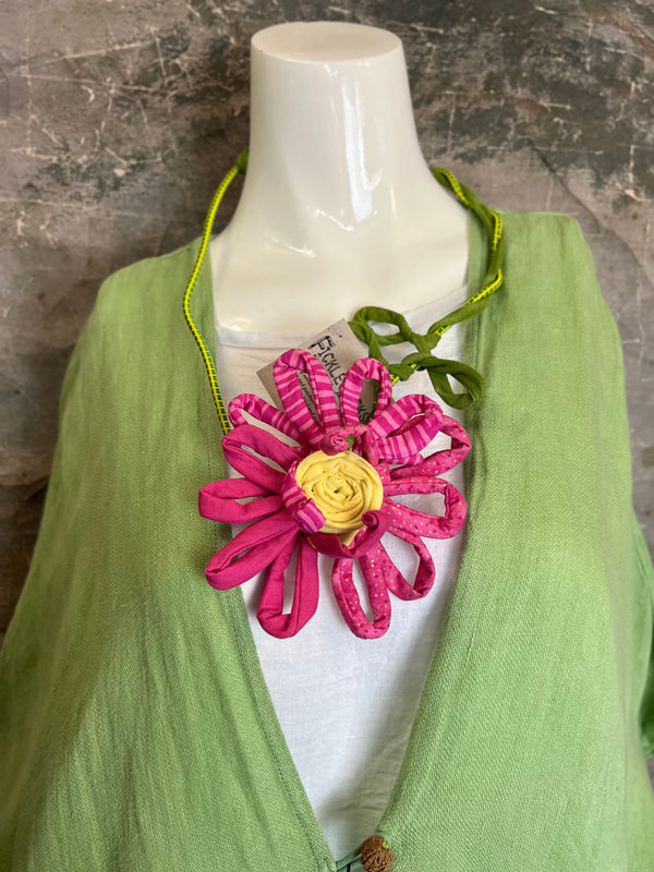 N40 Neck Flower Necklace