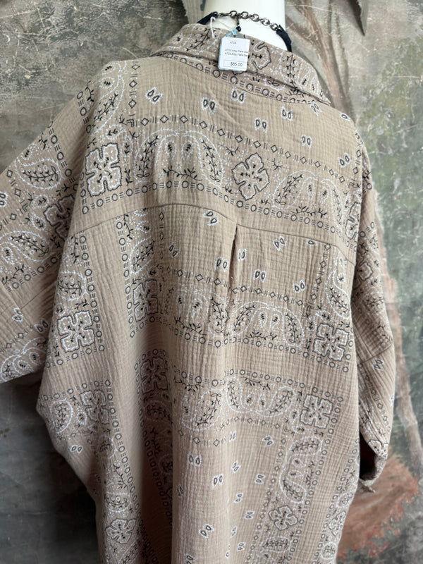 5691 Bandana Boyfriend Shirt