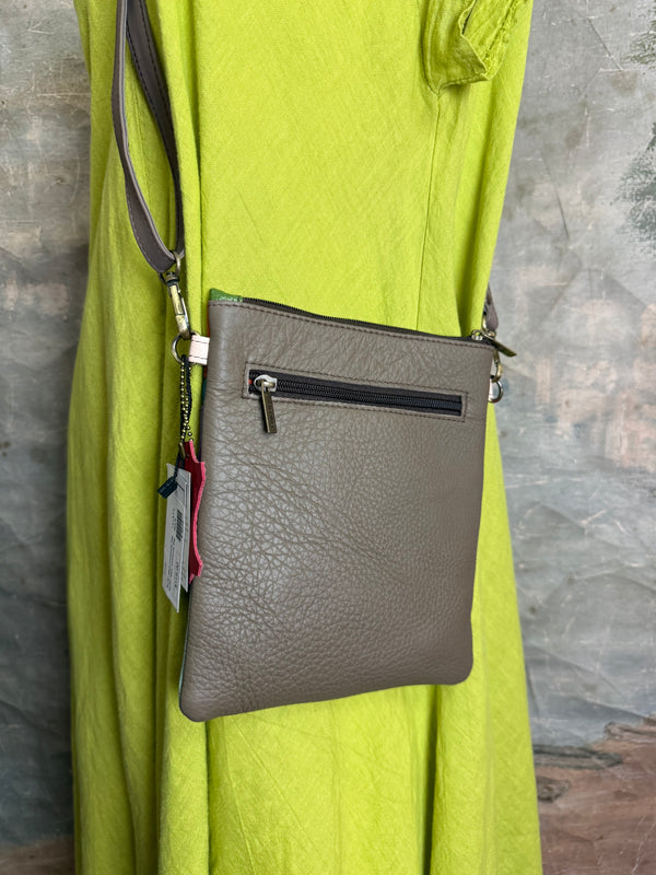 84797 Maya Crossbody Bag-B