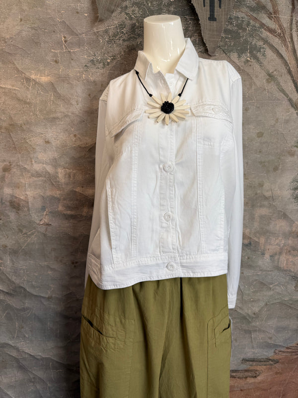 LIN7403 LULA B TRAVEL JKT-WHITE