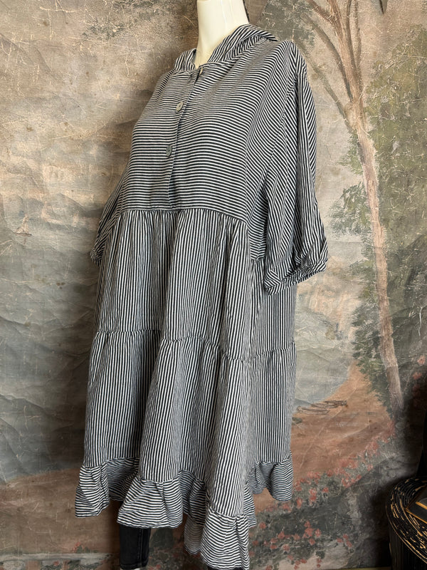 5569 Judy Hoodie Short Dress-Black/White