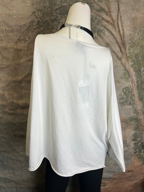 TEE007S2 Luna Tee W/Graphic