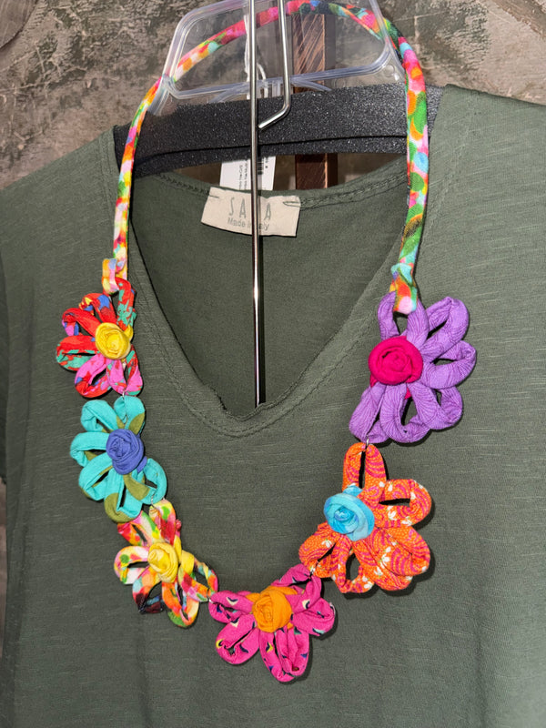 26N145 Coneflower Combo Necklace-A Spring Mix