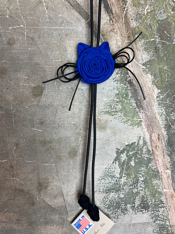 26N136 Kitty Cat Bolo Necklace