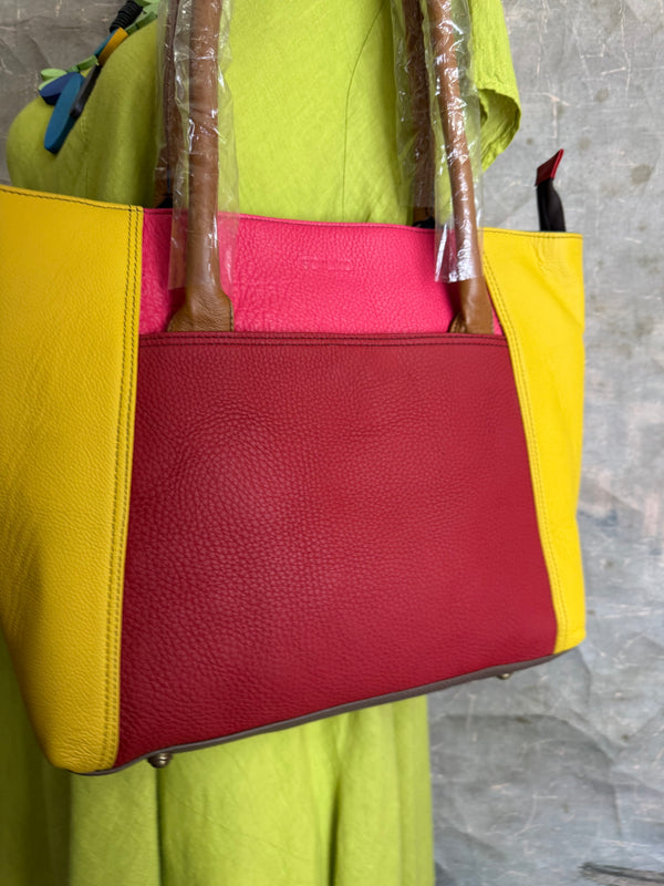 84730 Sitges Shoulder Bag-A