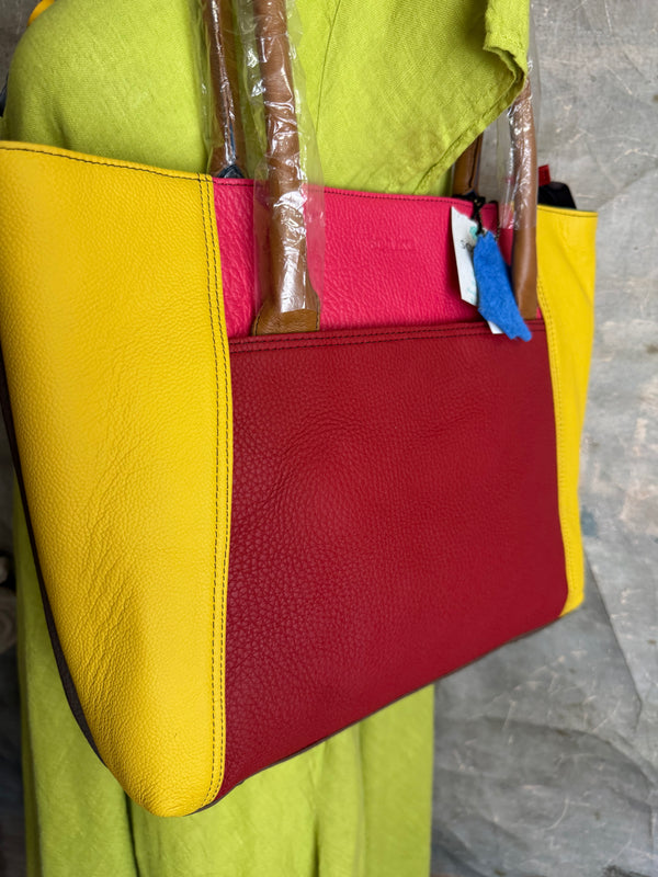 84730 Sitges Shoulder Bag-A