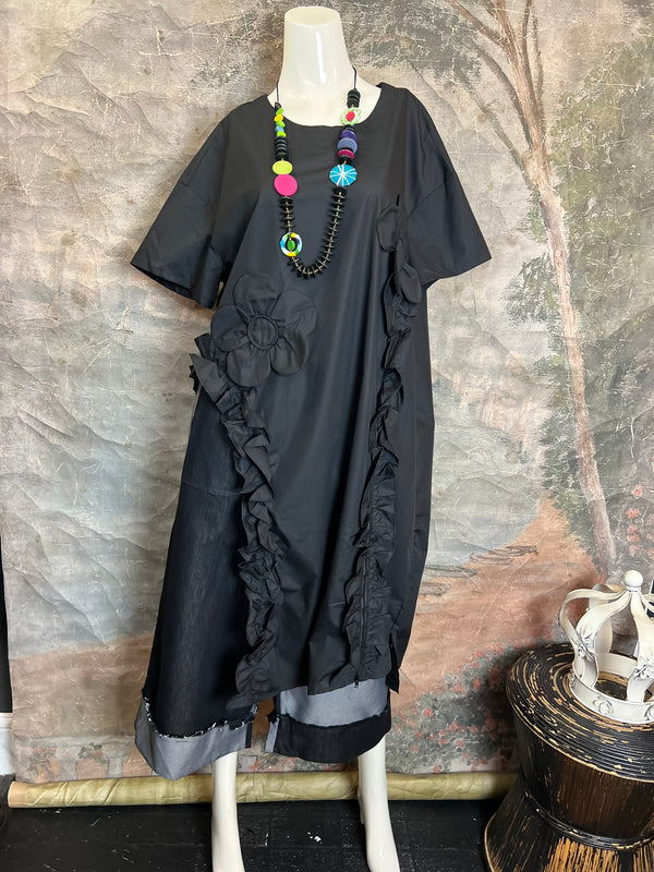 90915 Floral Applica Tunic W/Slits-Black
