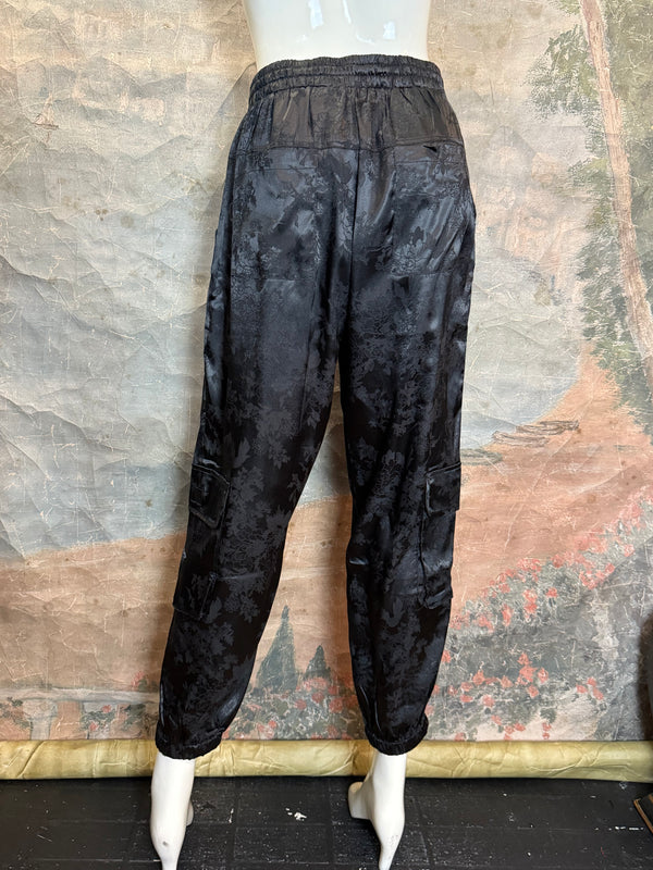 5673 Satin Jacquard Joggers-Black