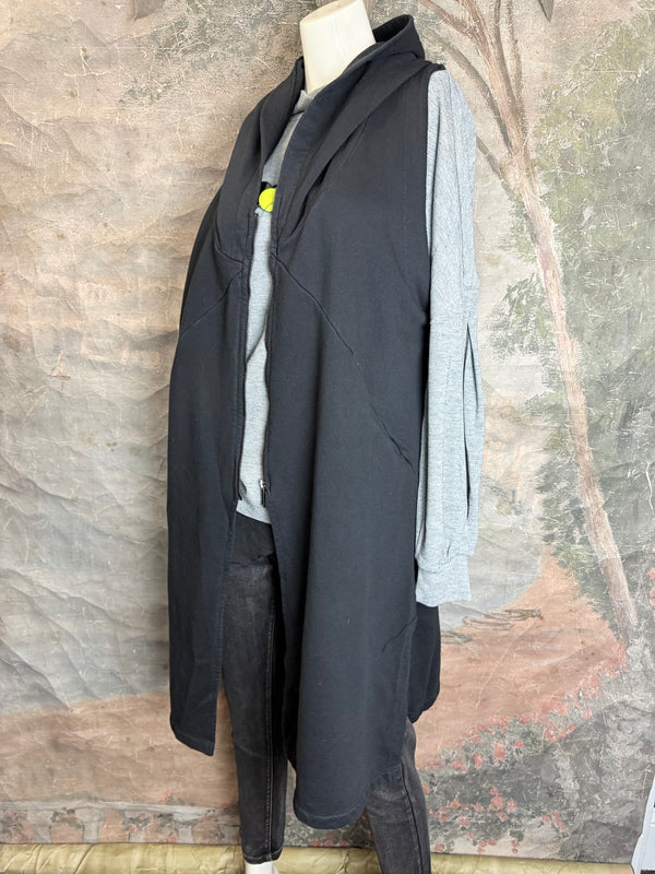 2626AU Zip Hoodie Vest-Black