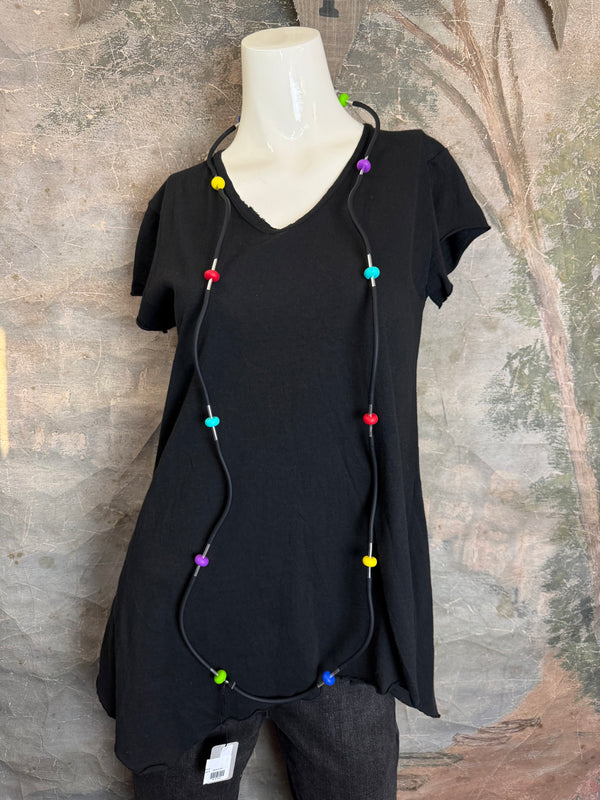 561 Curves Drama Necklace