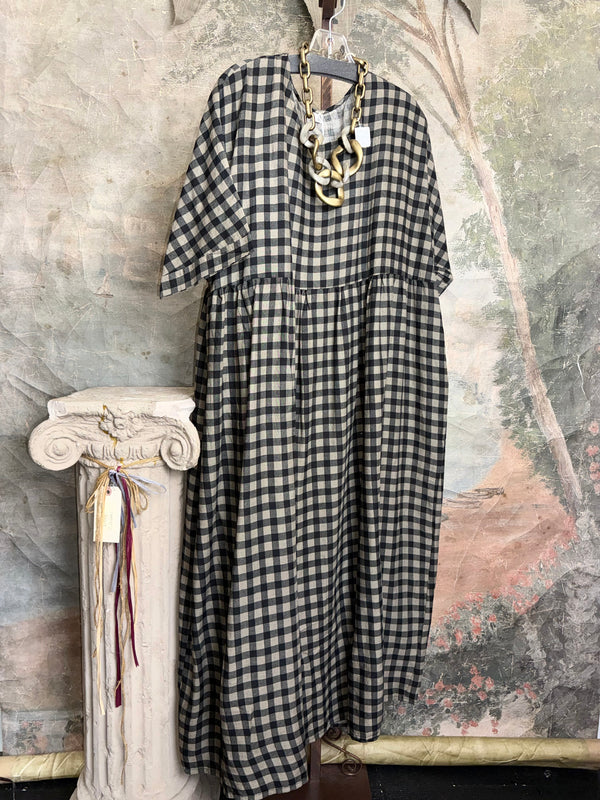 9429 Relaxed Silhouette Dress