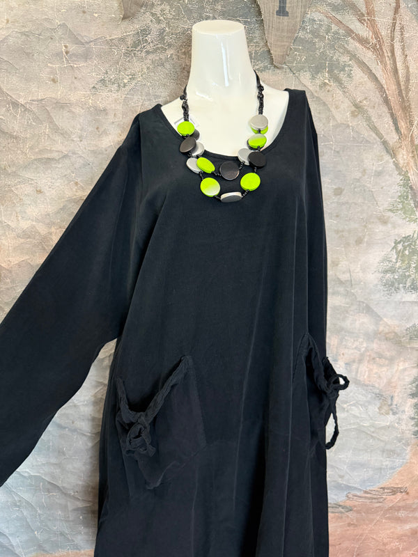 92003 Corduroy Pocket Dress-Black