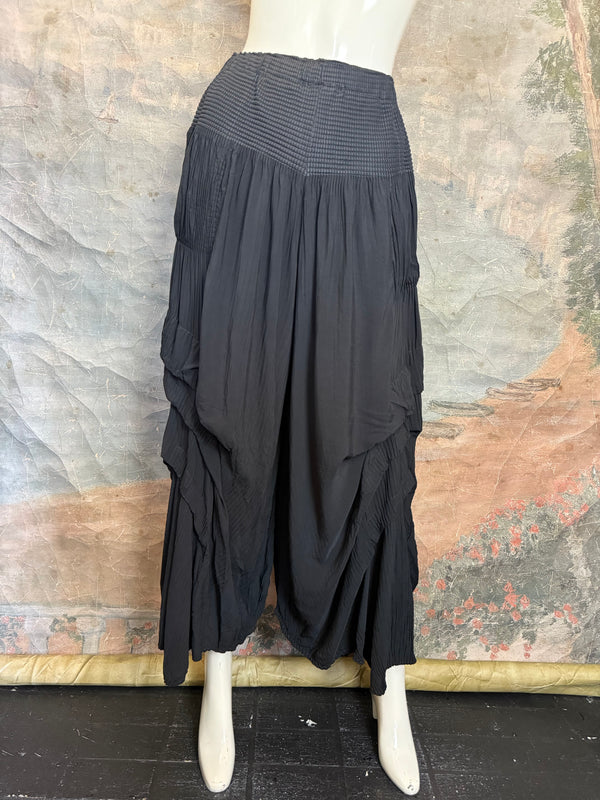88514 Crinkle Pleat Pants