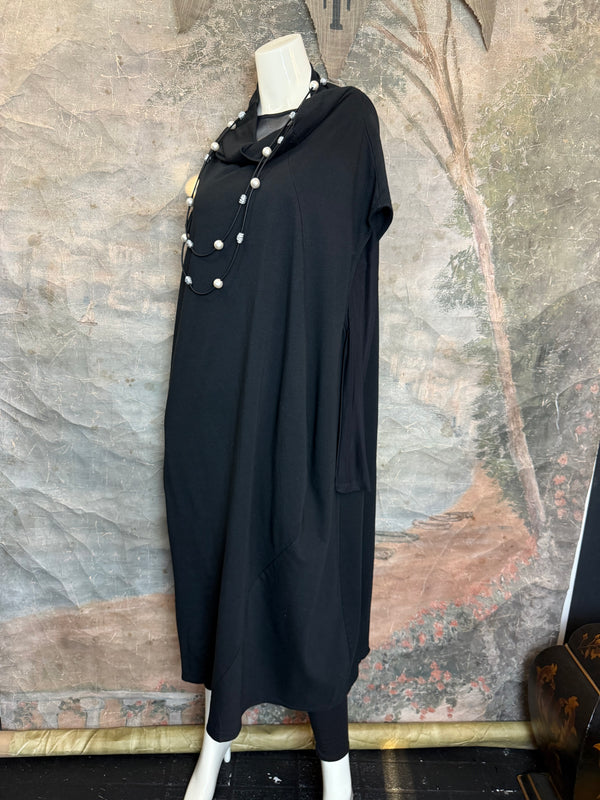 92009 Cocoon Sweatshirt Dress-Black