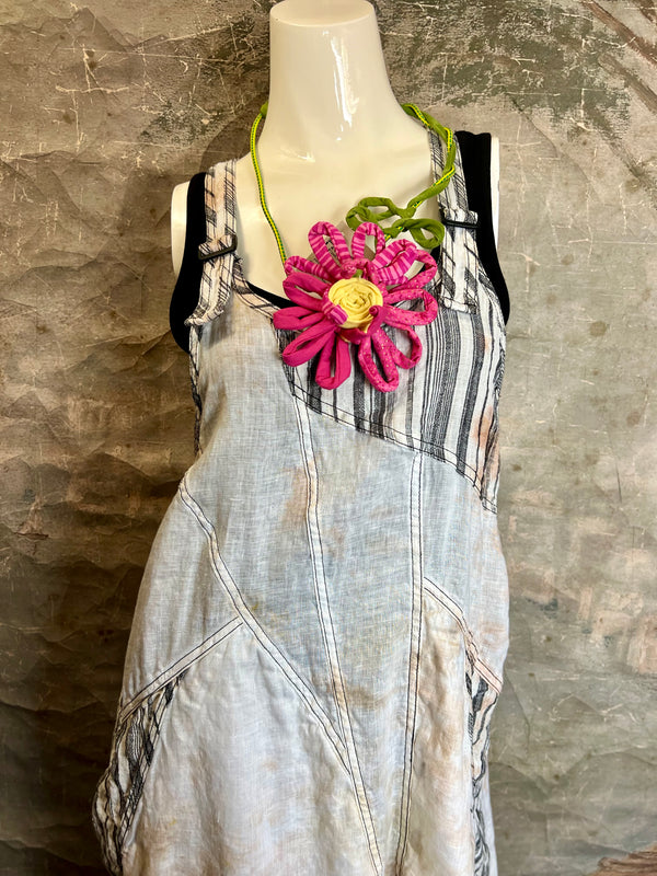 N40 Neck Flower Necklace