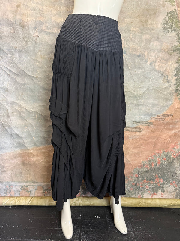 88514 Crinkle Pleat Pants