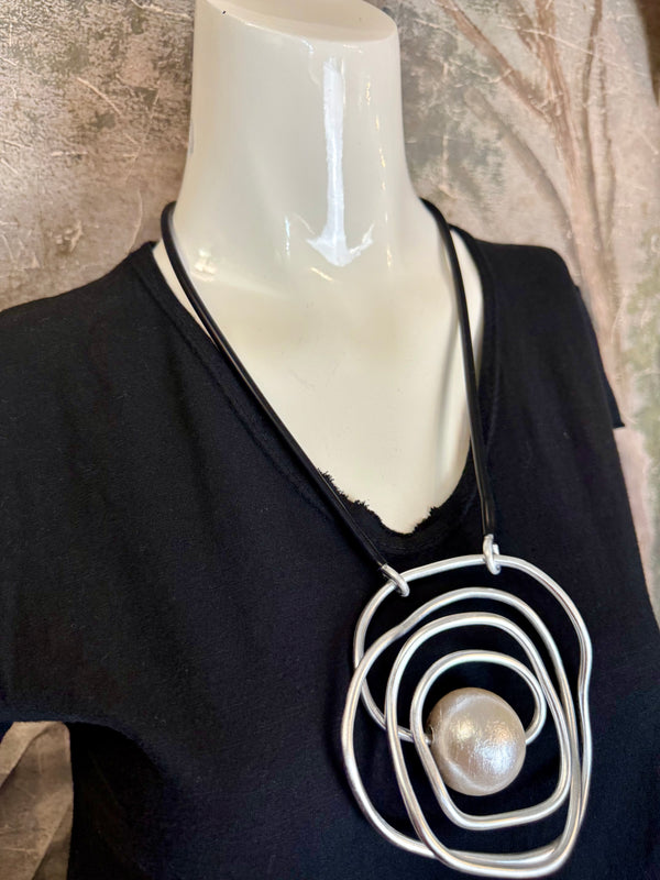 190 Drama Jupiter Necklace