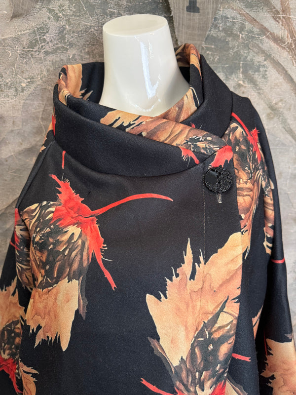 91813 Asym Floral Cropped JTK-BLACK