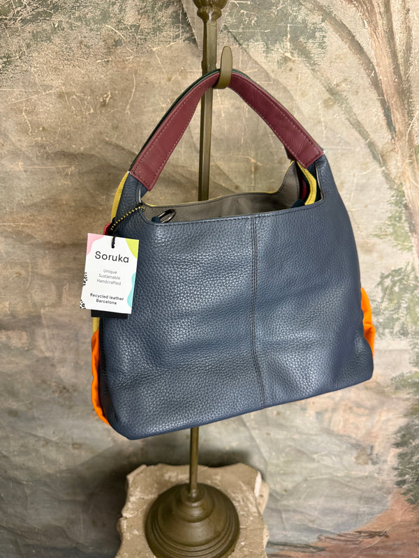 Soruka Agatha navy blue recycled leather crossbody bag with burgundy handle and orange lining, Barcelona handcrafted - 4
