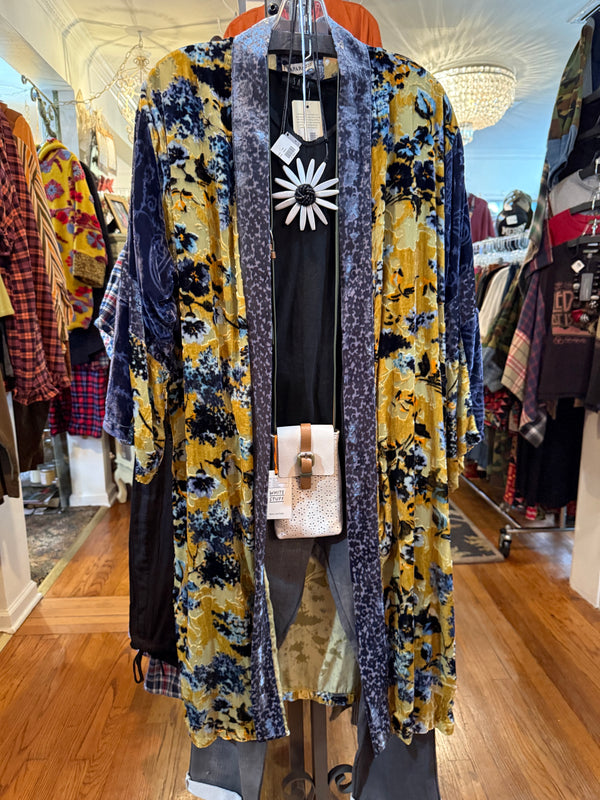 3582 Velvet Burnout Kimono