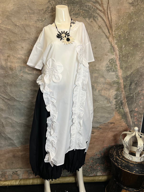 90915 Floral Applica Tunic W/Slits-White