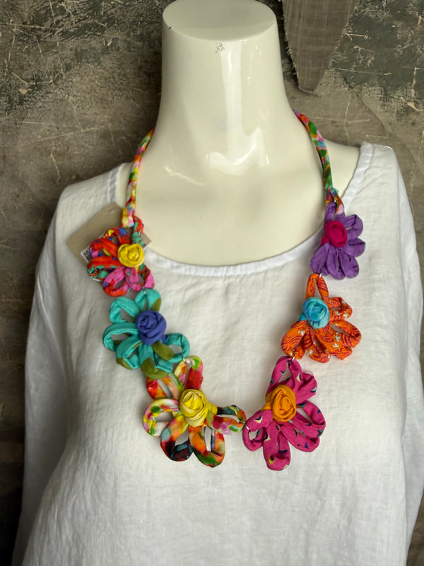 26N145 Coneflower Combo Necklace-A Spring Mix